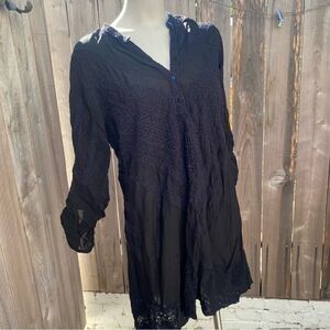 Johnny Was Black Embroidered Tunic size medium
